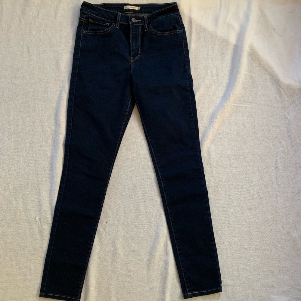 High Rise Skinny Levi’s jeans